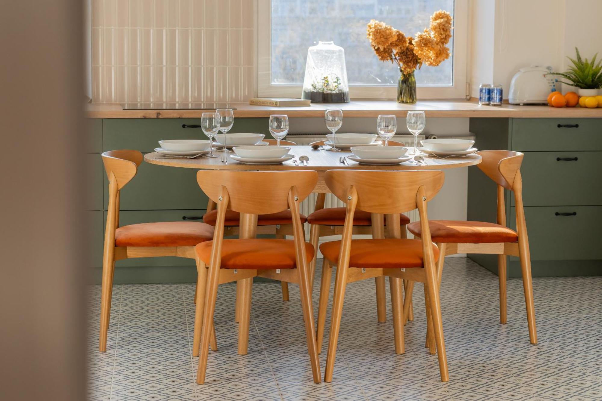 ורשה Apartment For 6 People Near Royal Baths Park By Renters Prestige מראה חיצוני תמונה